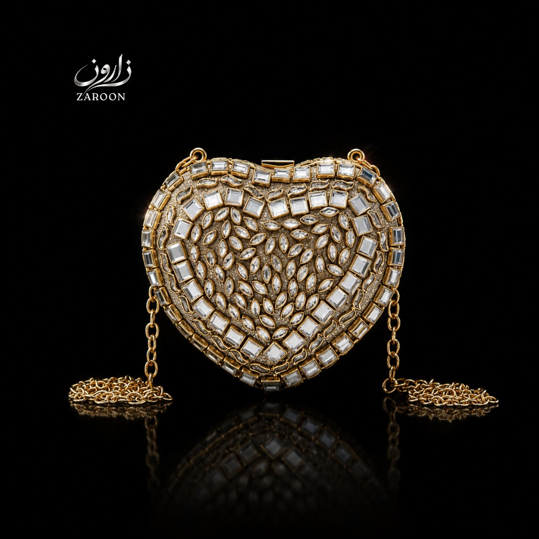 Celeste Heart Clutch